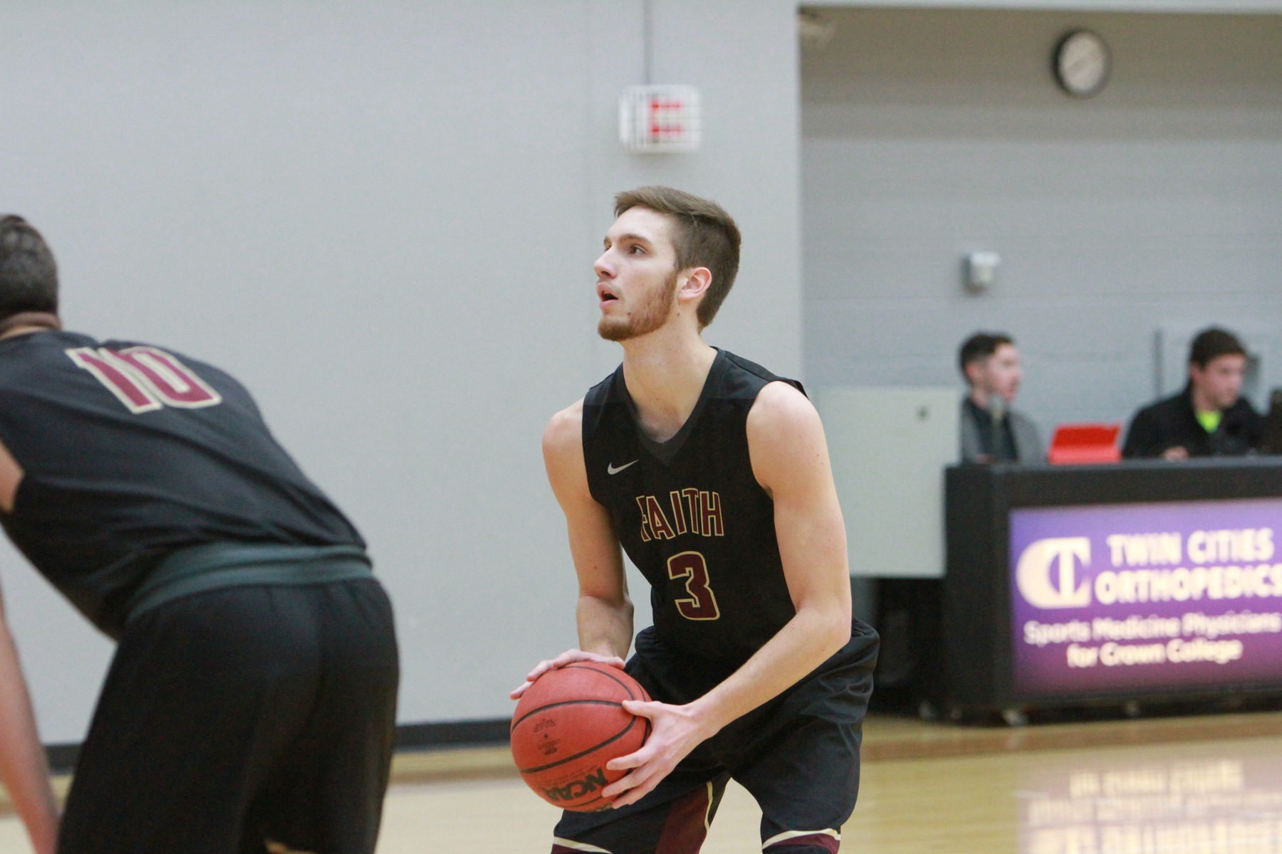 Men’s Basketball Loses Fourth Straight
