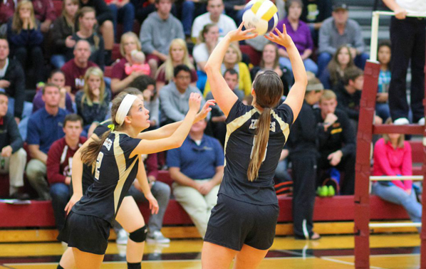 Women's Volleyball Earns Sweep