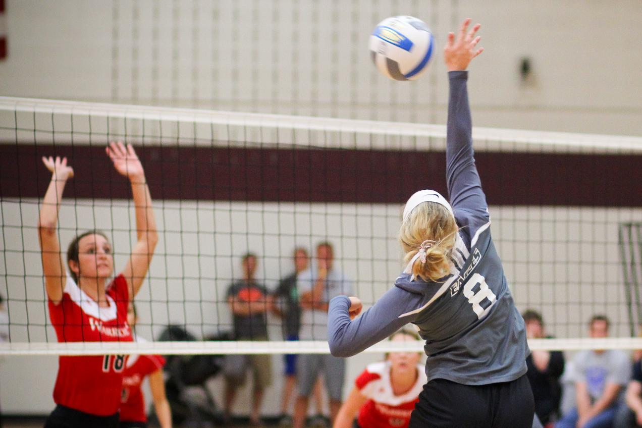 Volleyball Ends NCU Invite with Win