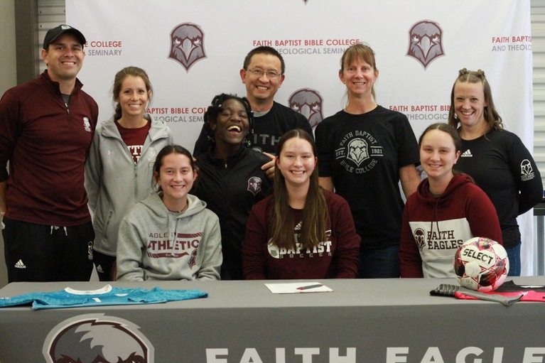 Yuan Signs with Eagle Women's Soccer