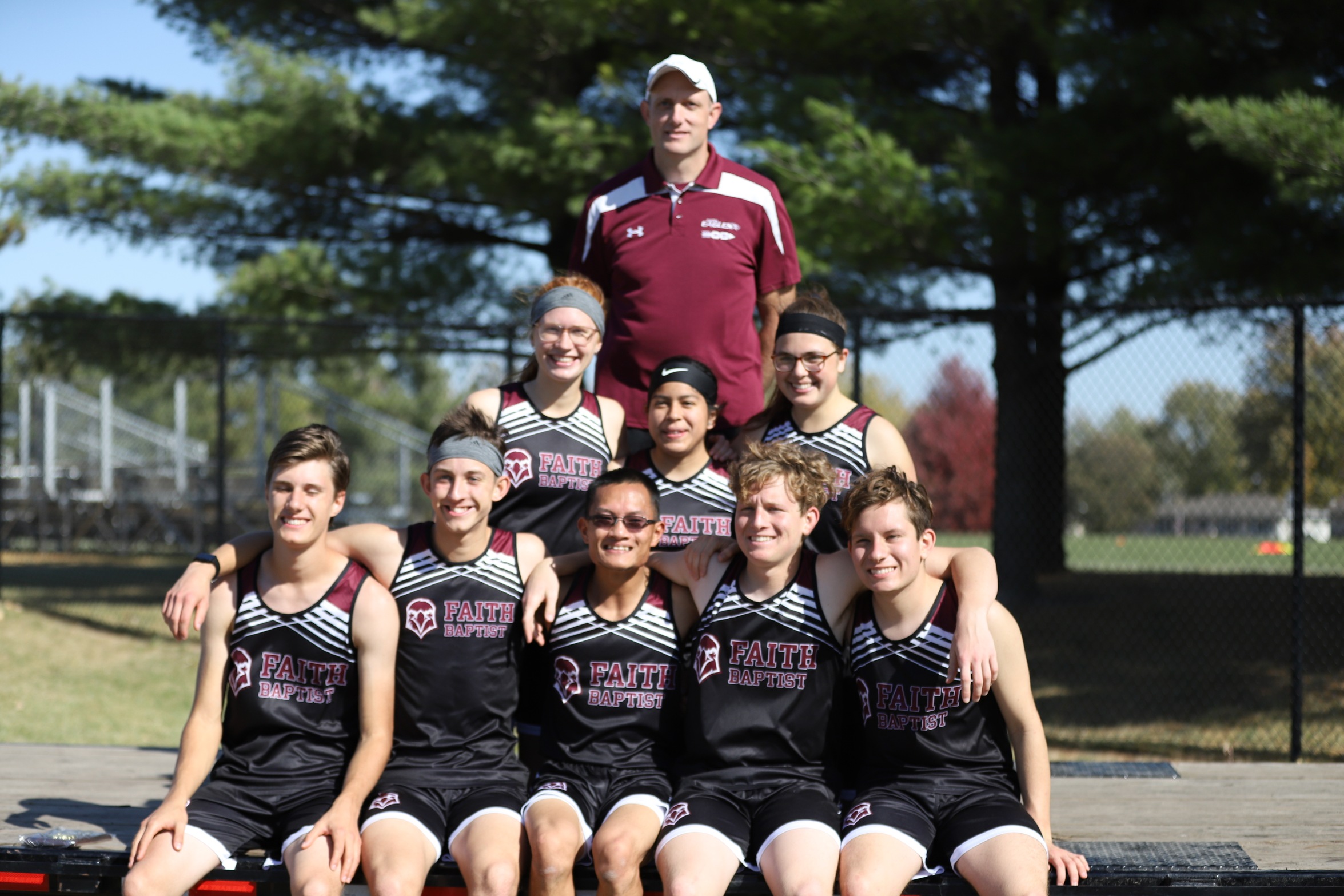 Men’s Team Finishes Sixth at Nationals; Kluver PR’s for Women